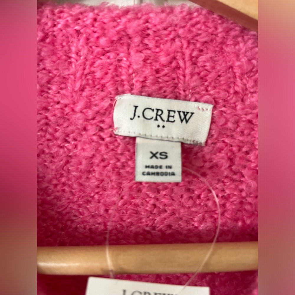 J. Crew super soft bright pink sweater, size XS and NWT - Picture 4 of 7